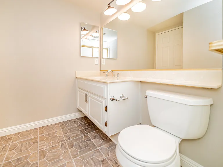 1229 Hibiscus St — Photo 19