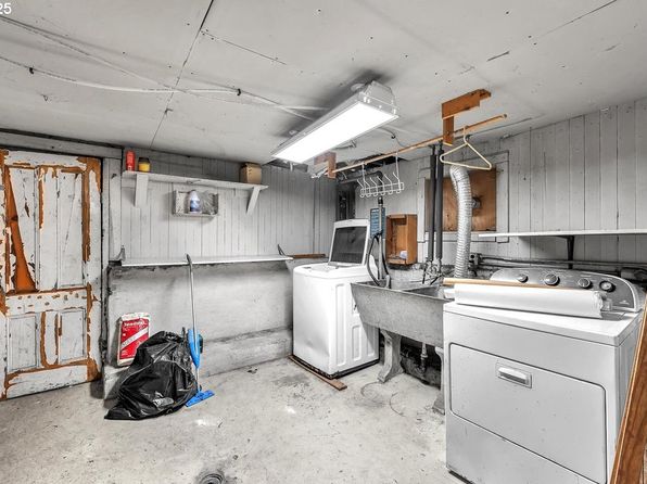 portland-oregon-53971575 picture