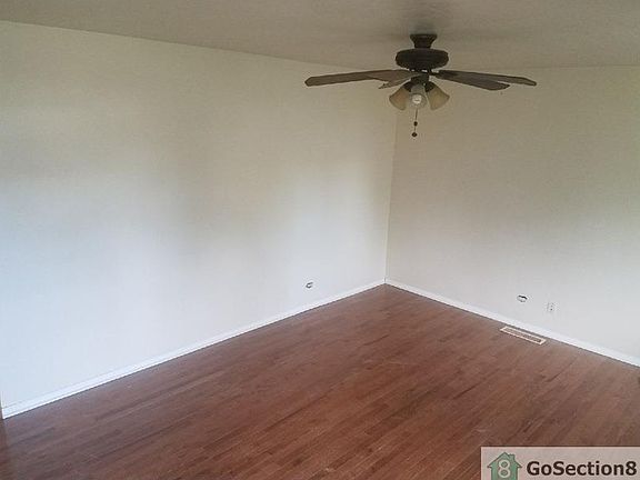 3rd image of 1374 Stanley Blvd