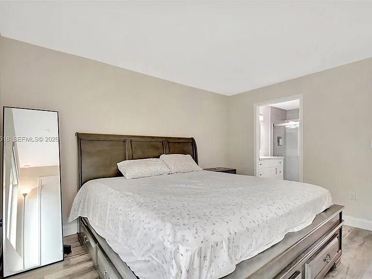 2445 NW 33rd St #1410 — Photo 25