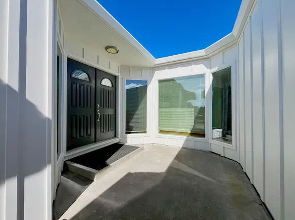 751 Crane Ave, Foster City, CA 94404