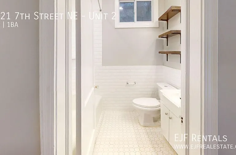 4021 7th St NE #2 — Photo 10