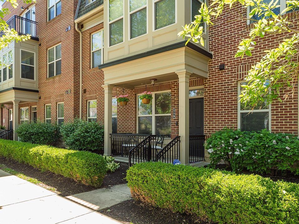 1st image of 519 W 1st Ave #107