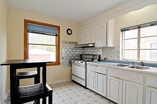 Kitchen / Breakfast Room