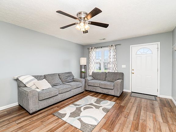 2nd image of 5891 Farmers Rd #A