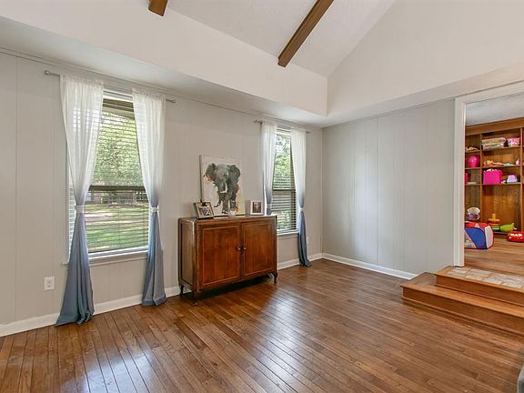 5th image of 8103 Dorrcrest Ln
