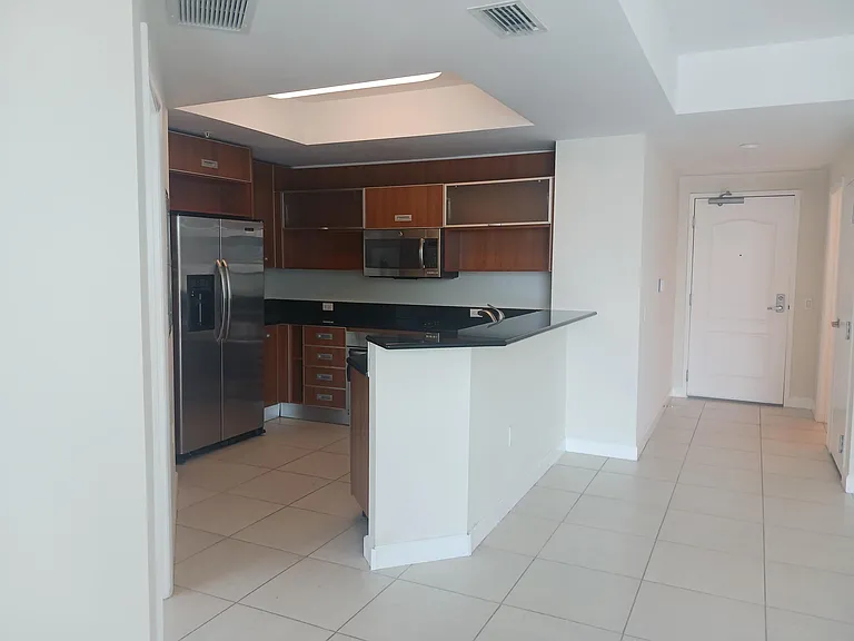 410 Evernia St #720 — Photo 6