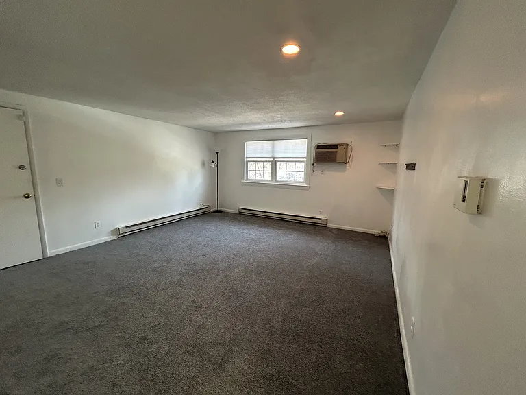89 Pleasant St #1-C11 — Photo 7
