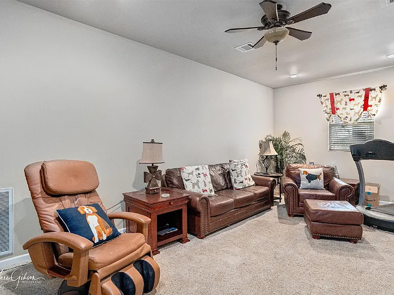 1310 Bay Ridge Dr — Photo 33