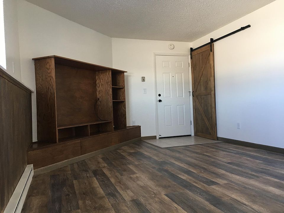 2nd image of 8101 Ptarmigan Ave APT C