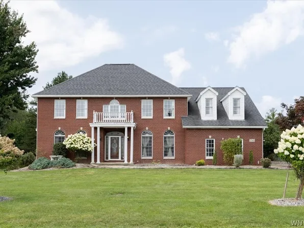 5740 Marthas Vineyard, Clarence Center, NY 14032