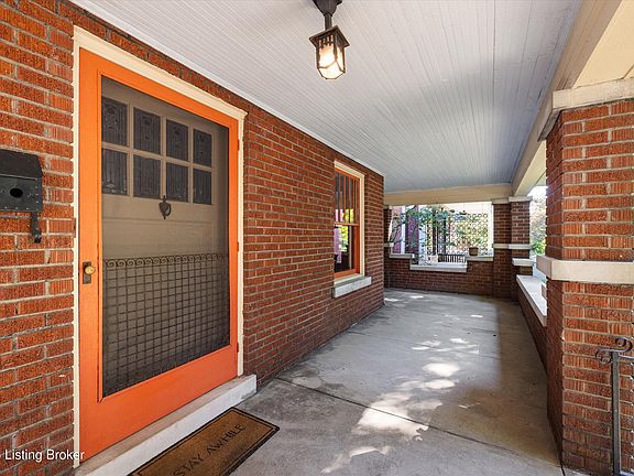 4th image of 2221 Bonnycastle Ave