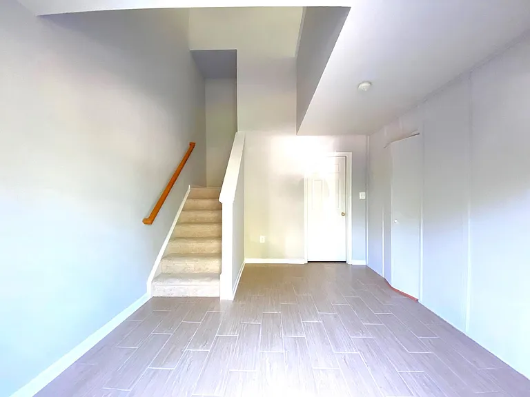 1124 Hampton St — Photo 3
