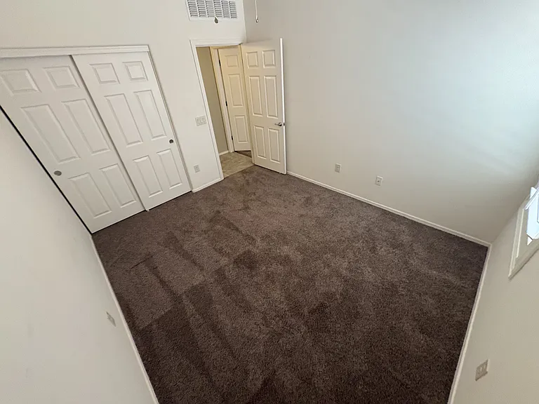 551 S Courts Redford Dr — Photo 41