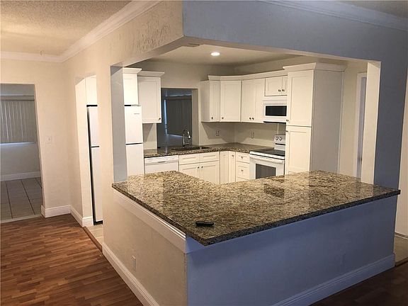 5th image of 7205 NW 73rd Avenue