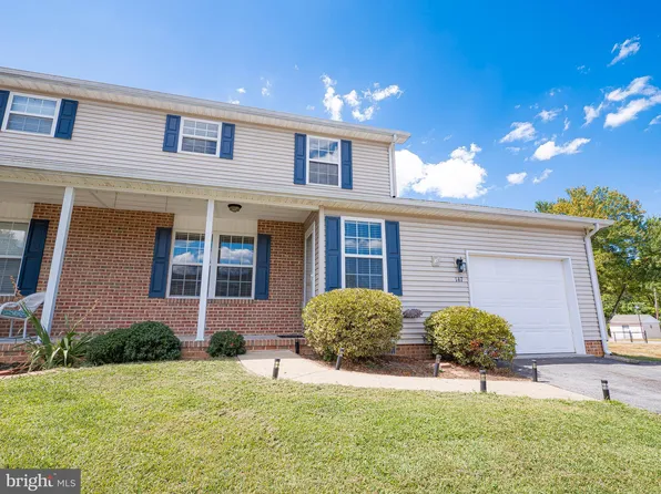 147 Westhall Dr, Charles Town, WV 25414