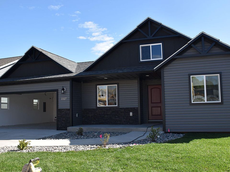 1st image of 2327 Larch Ln