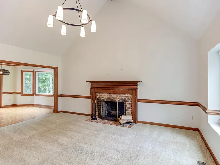 1777 Dunmore Pl — Photo 6