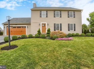 11 Wheatstone Dr, Palmyra, PA 17078
