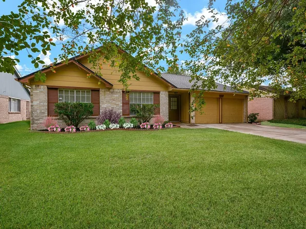3315 Honey Creek Dr, Houston, TX 77082