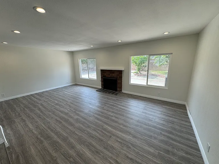 6307 Chimineas Ave — Photo 6