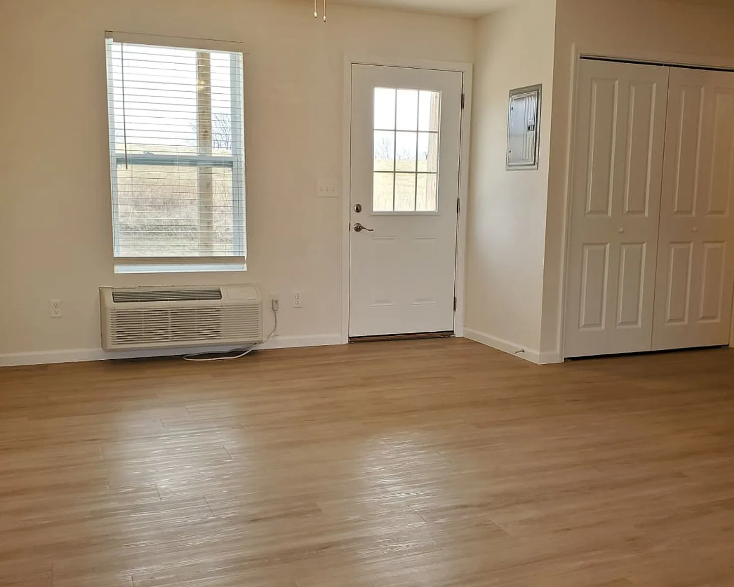 323 Cedar Cove Apt# 102 Burfordville MO — Photo 3
