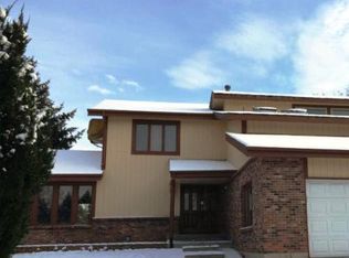 291 S Salem Ct, Aurora, CO 80012