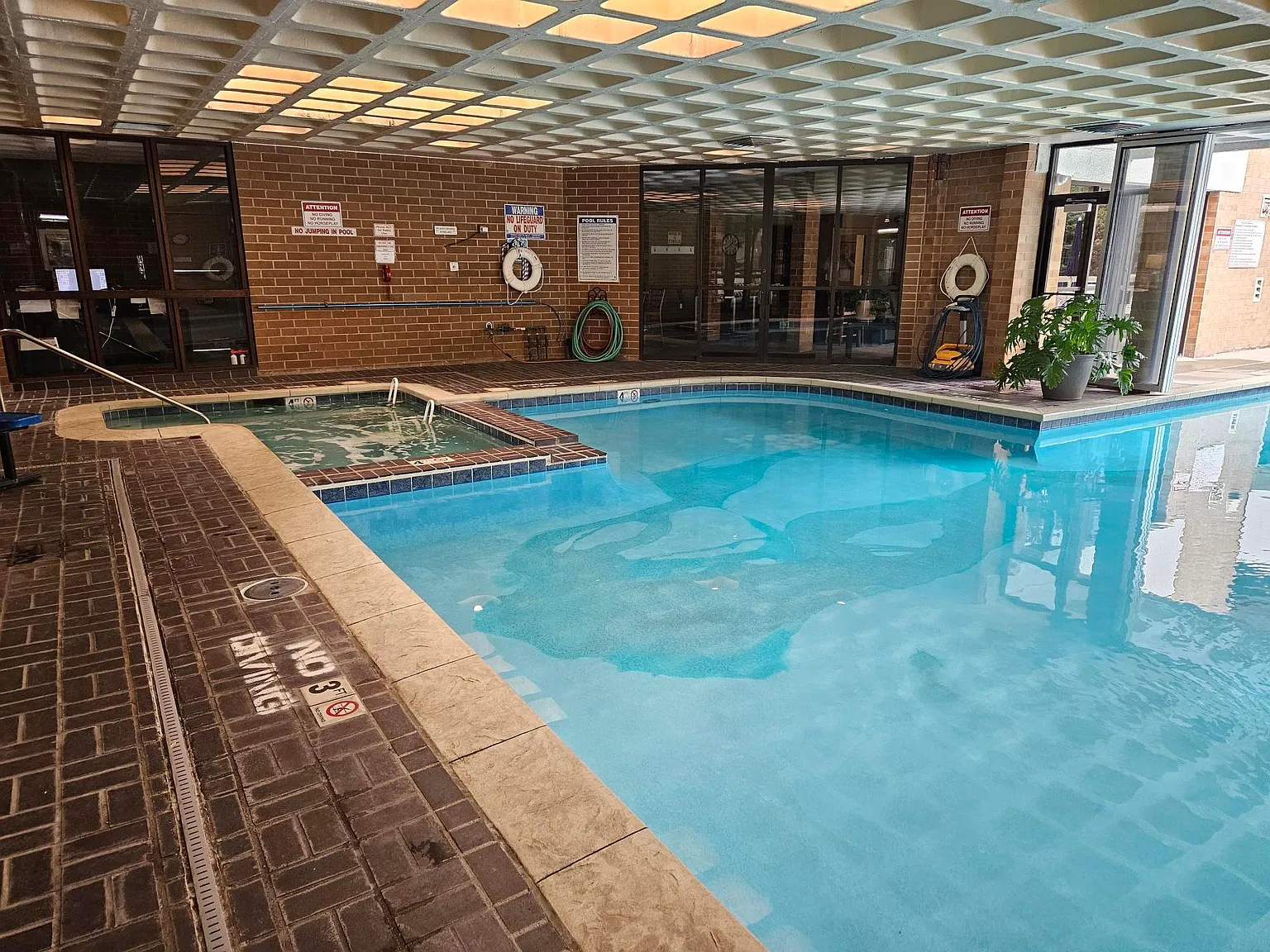 1 bed, 700 sqft, $1,190 — Photo 3