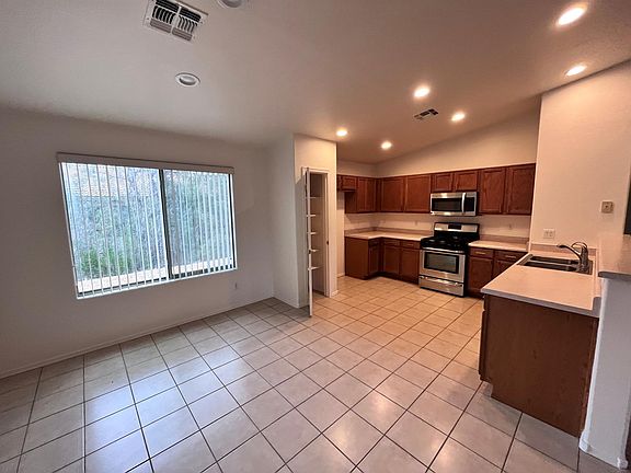 5th image of 5870 W Aster Bloom Dr