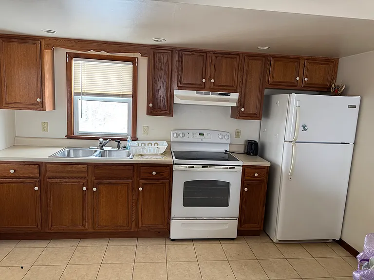 108 E Cedar Ave #4 — Photo 3