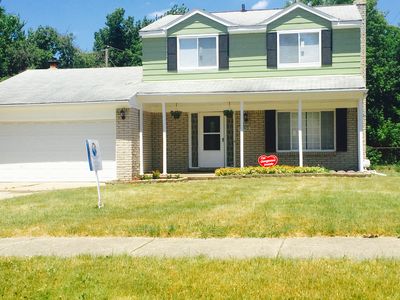 18130 Meadowood Ave, Lathrup Village, MI, 48076