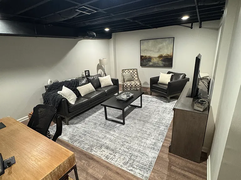 532 Edgeknoll Dr — Photo 10