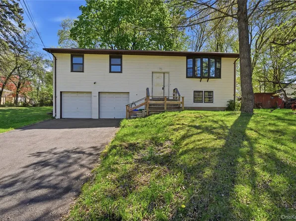 400 S Little Tor Road, New City, NY 10956