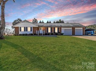 3 Old Farm Rd, Salisbury, NC 28147