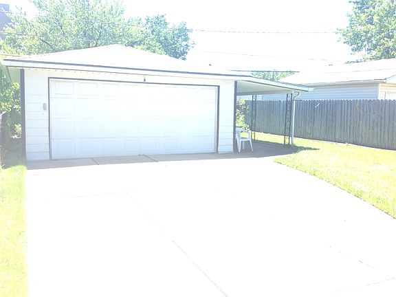 5th image of 12015 Matherson Ave