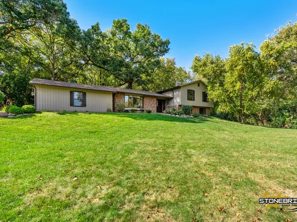 4703 Ripon Rd, Crystal Lake, IL 60012