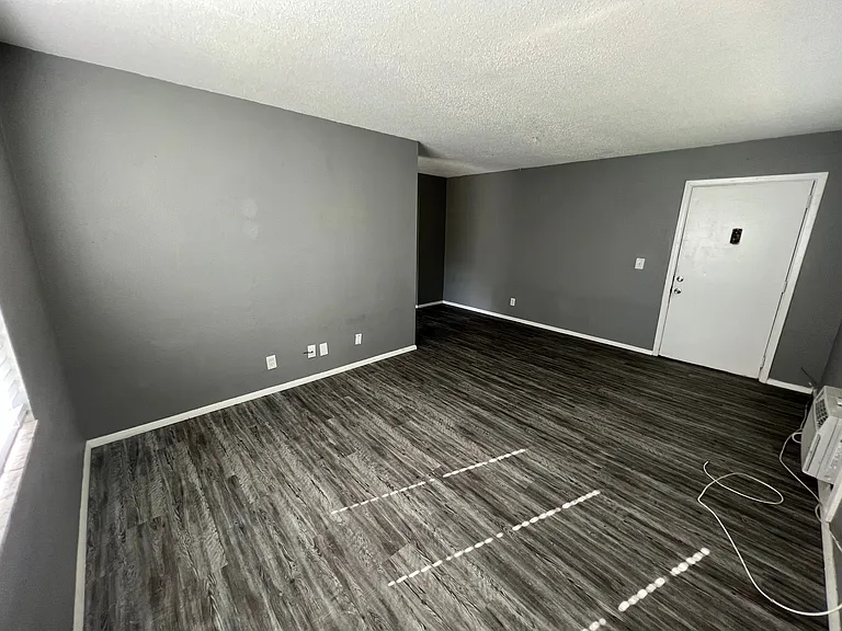 111 SW Madison Cir N — Photo 6
