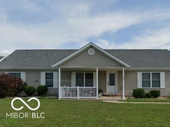 1666 Pinion Ct, Columbus, IN 47201