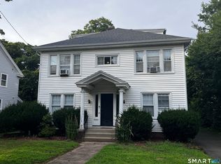 21 Elmwood Rd, New Haven, CT 06515