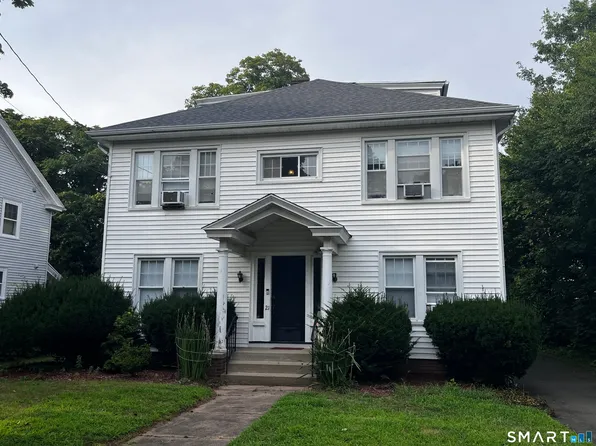 21 Elmwood Rd, New Haven, CT 06515