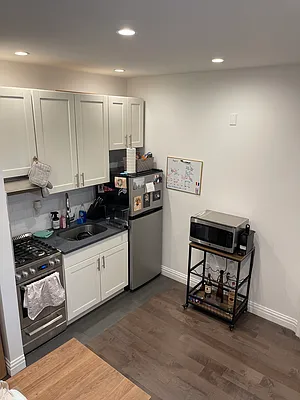 Rented by CNYC Apartments | media 27