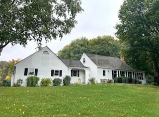 40 Stubbs Bay Rd S, Maple Plain, MN 55359