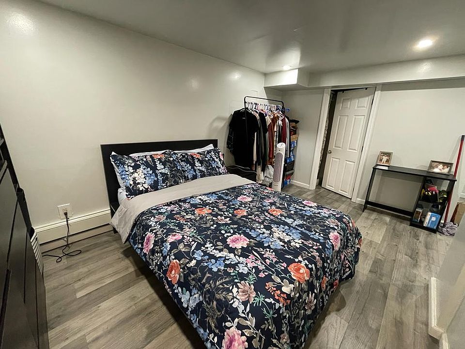 1st image of 3068 Lincoln Ave Floor 1