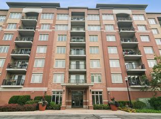 1199 E Port Clinton Rd Unit 711, Vernon Hills, IL 60061