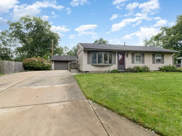 384 Keystone Dr, Valparaiso, IN 46385