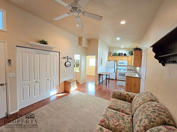 5th image of 944 N 2000 E