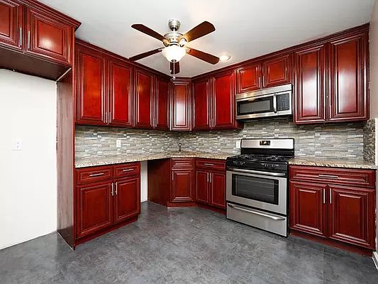 2nd image of 3452 Ely Ave #B