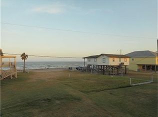 523 Sea Shell Rd, Surfside Beach, TX 77541
