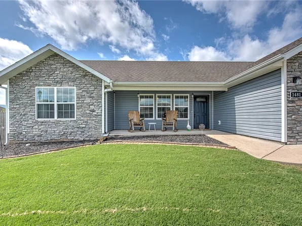 1481 General Parson Dr, Prairie Grove, AR 72753