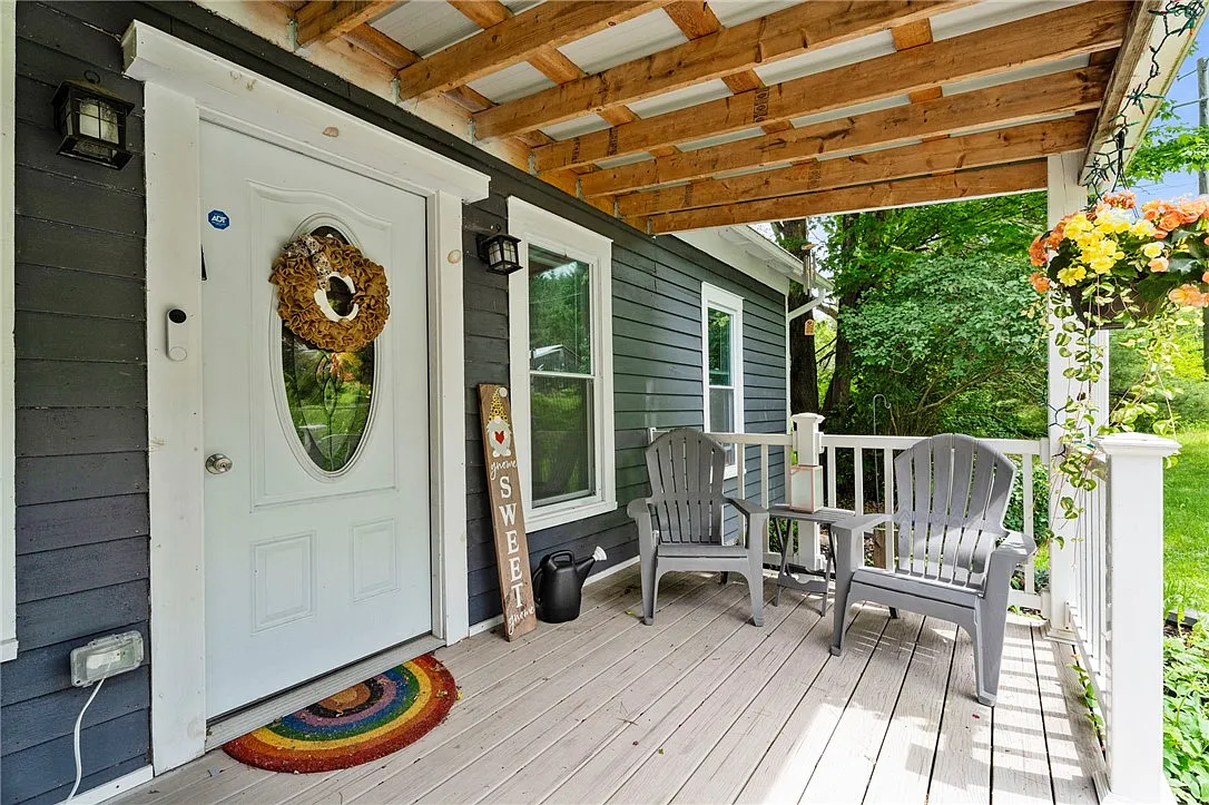 3 bed, 2.0 bath, 1512 sqft, $1,500 — Photo 3